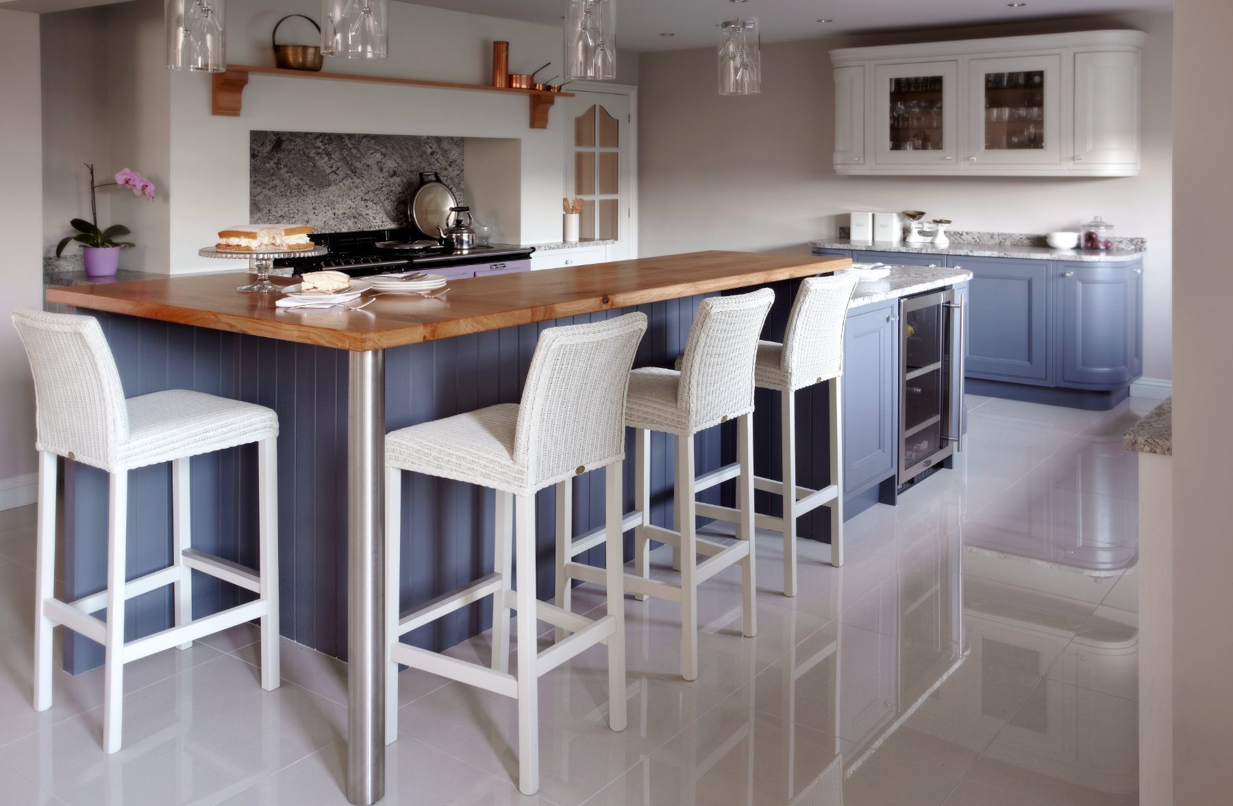 Daval In Frame Traditional Kitchen | Eat Soak Sleep, Rugby