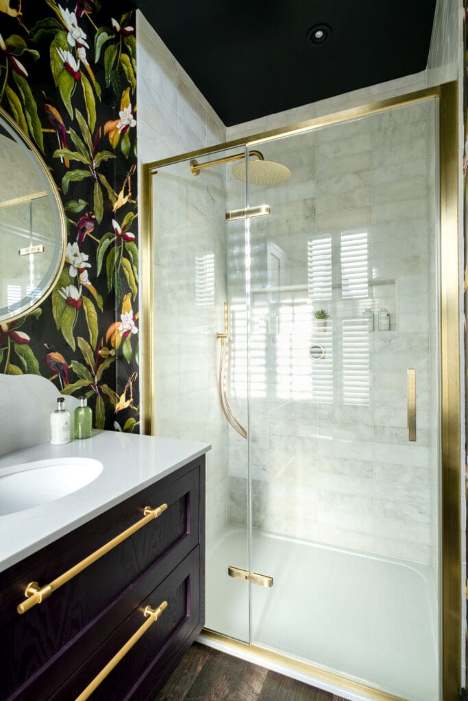 Bathroom Showroom Lutterworth┃Eat Soak Sleep